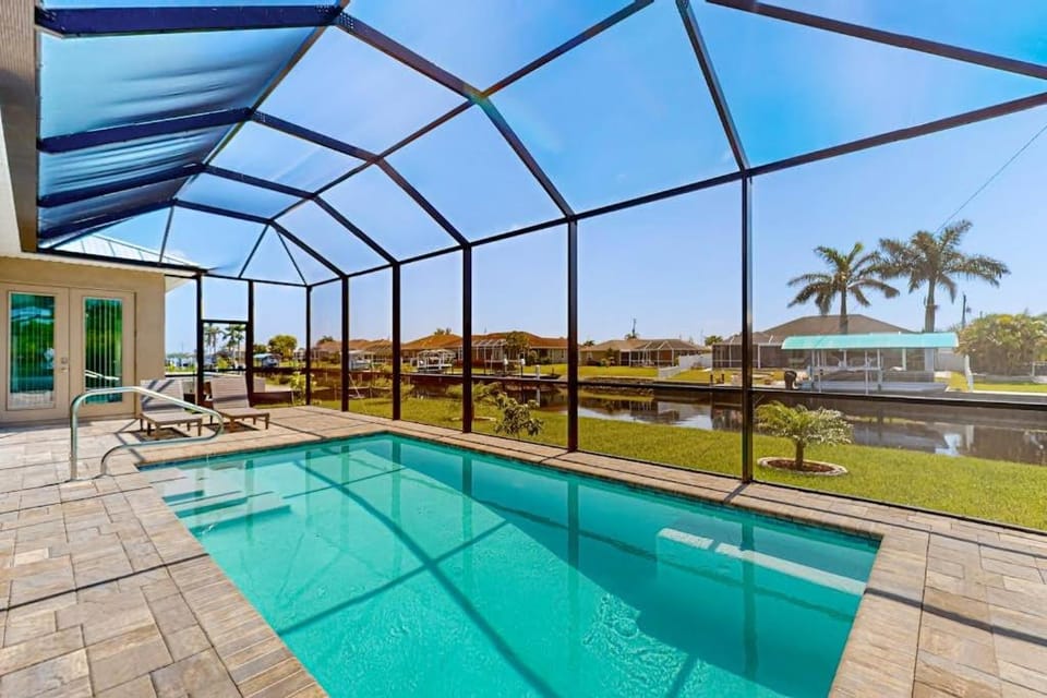 Sea Clarity House in Gulf Cove