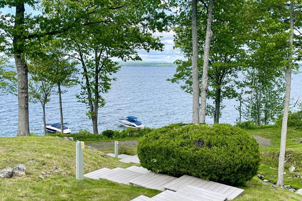 Samoset Lakeside Retreat Apartment in Gilford