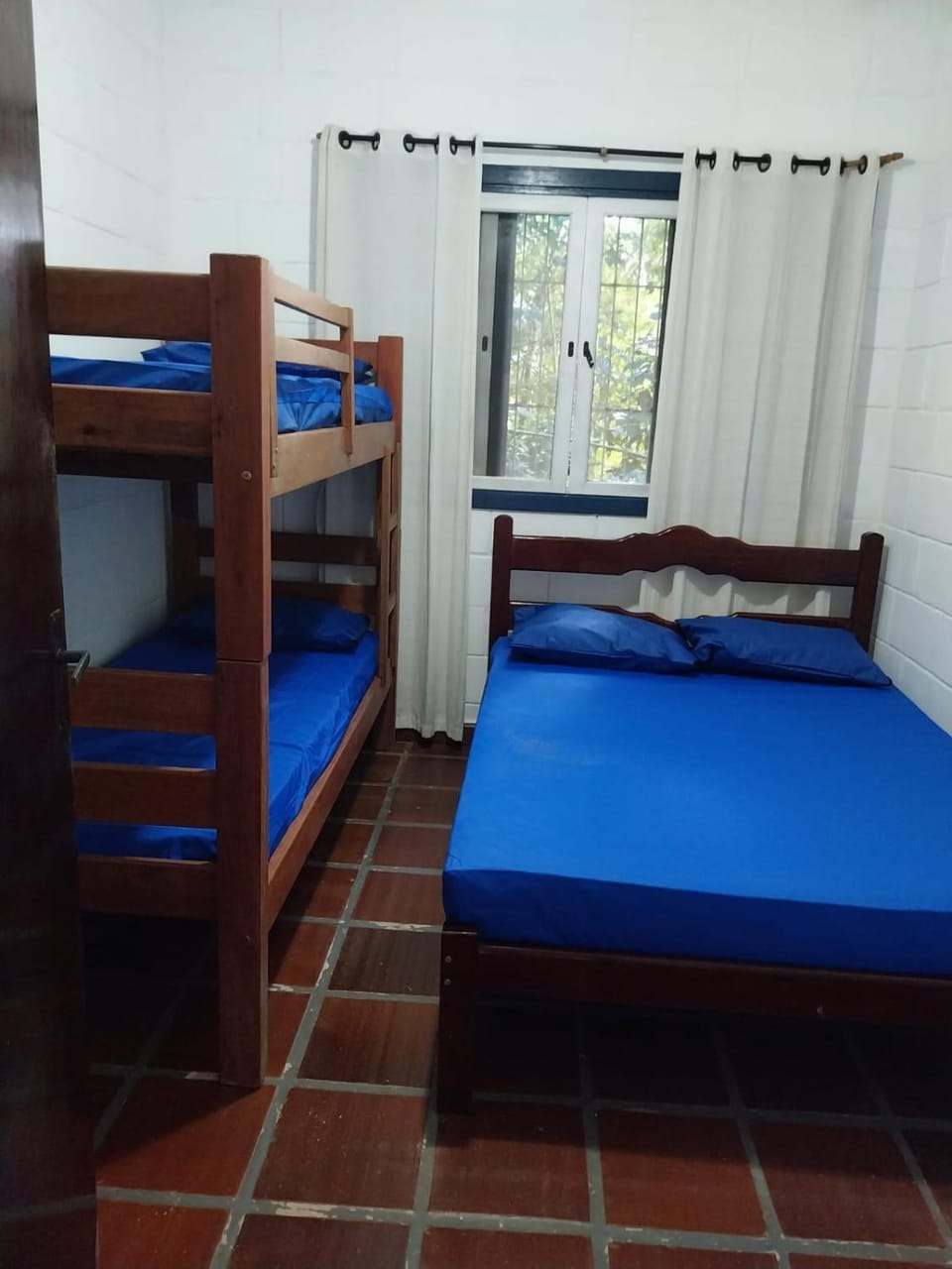 Casa martim de Sá 5 dormitórios piscina perto praia vai a pé ZARA House in Caraguatatuba