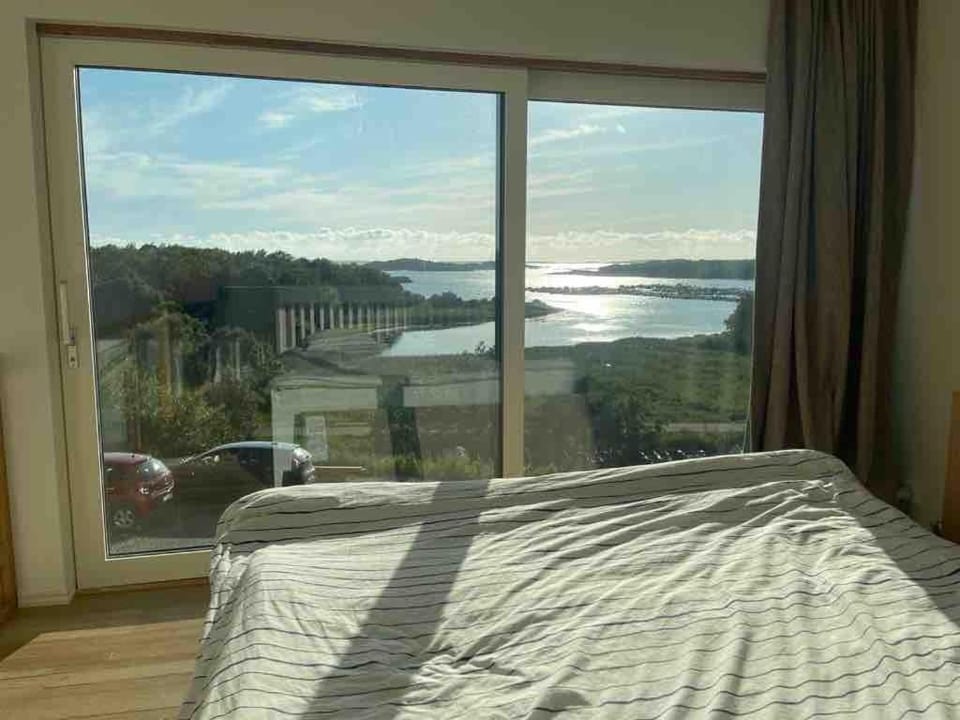 Seaside panorama Villa with JETLESS hot tub Villa in Gothenburg