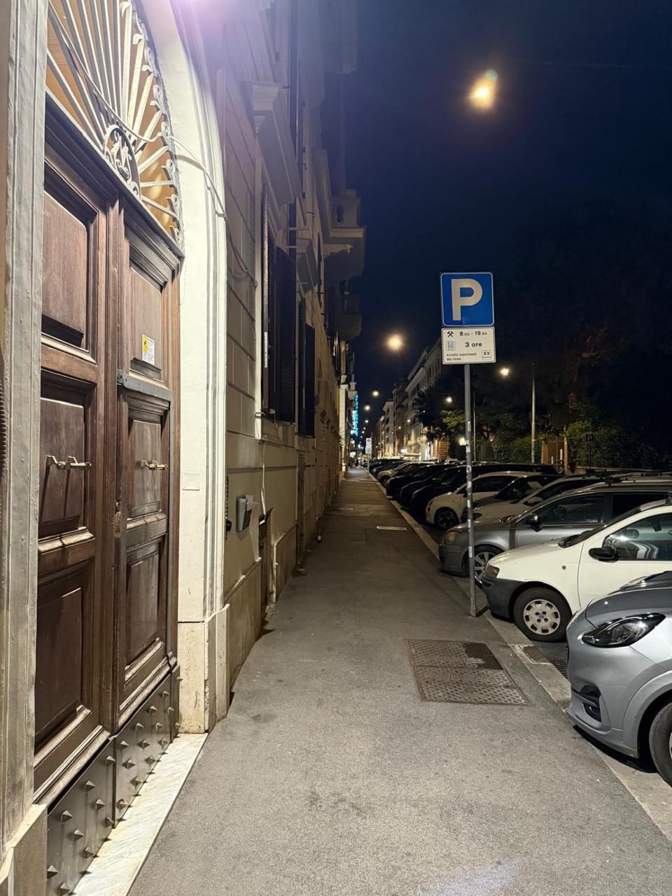 Property building, Street view, Location