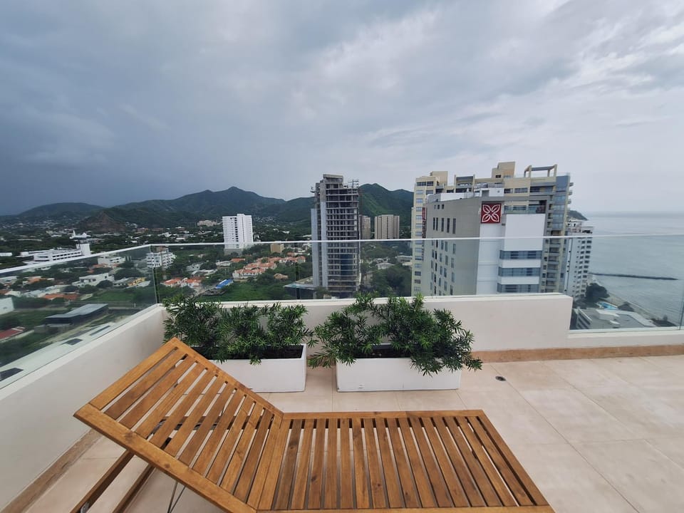 Property building, Day, Natural landscape, Solarium, View (from property/room), Balcony/Terrace, Balcony/Terrace, City view, Mountain view, Sea view, sunbed