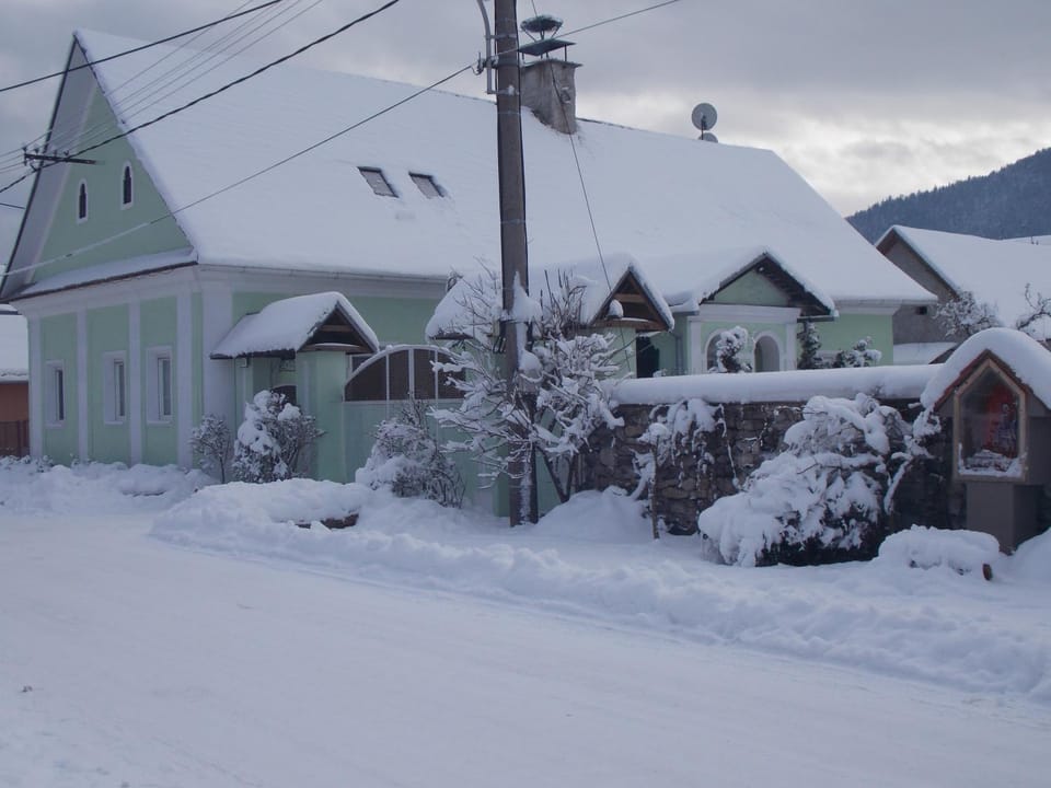 Property building, Winter