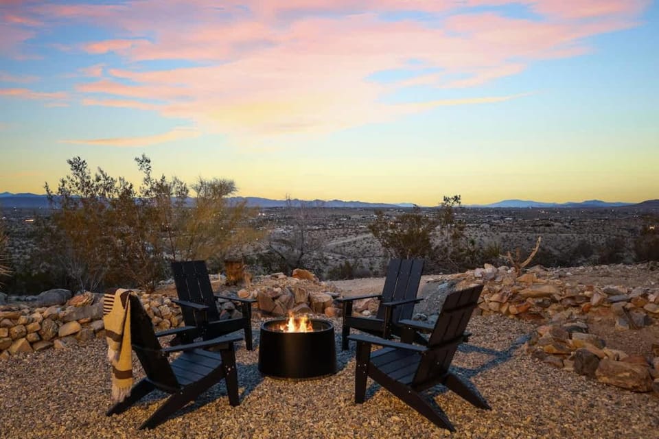 Bartlett Ridge By The Cohost Company House in Yucca Valley