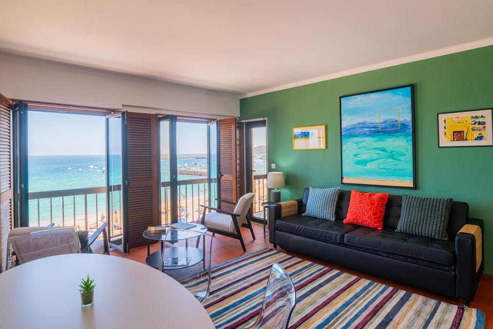 Mary's Secret Seaside Apartment in Sesimbra