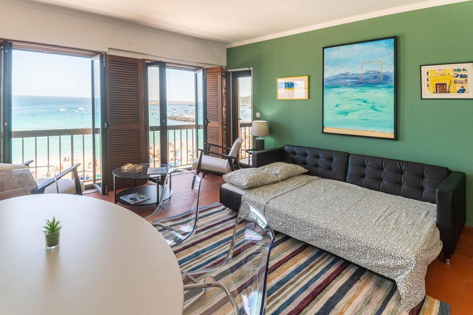 Mary's Secret Seaside Apartment in Sesimbra