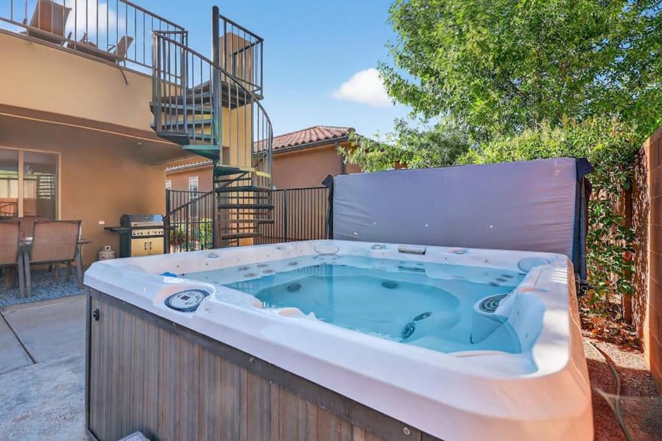 Endless Summer-Paradise Village #91 House in Santa Clara