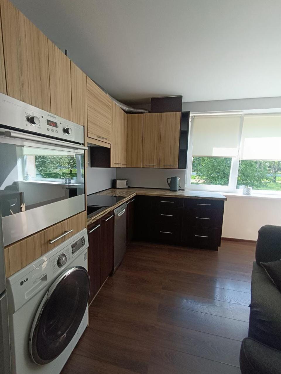 dishwasher, oven, stove, washing machine