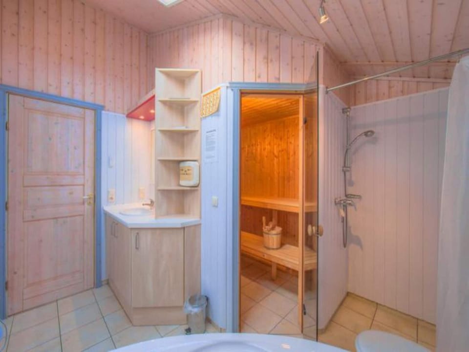 Bathroom, Spa and wellness centre/facilities