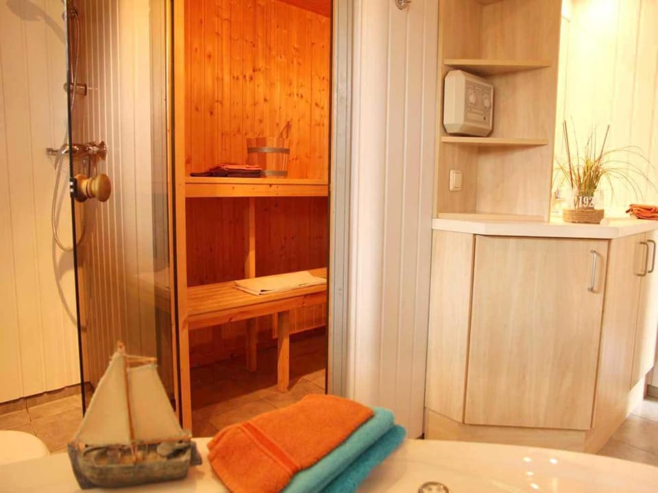 Bathroom, Spa and wellness centre/facilities