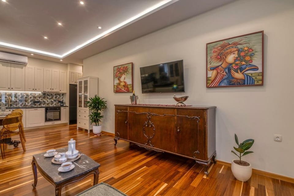 TV and multimedia, Kitchen or kitchenette