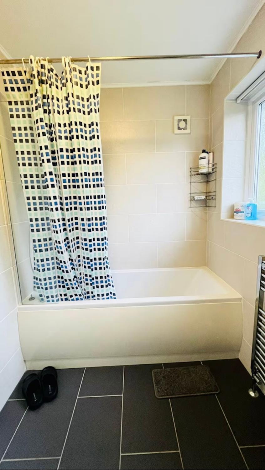 Budget Stay In Luton 01 R Bed and Breakfast in Luton