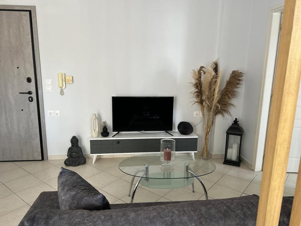 Salt & Soul downtown apartment Apartment in Peloponnese, Western Greece and the Ionian