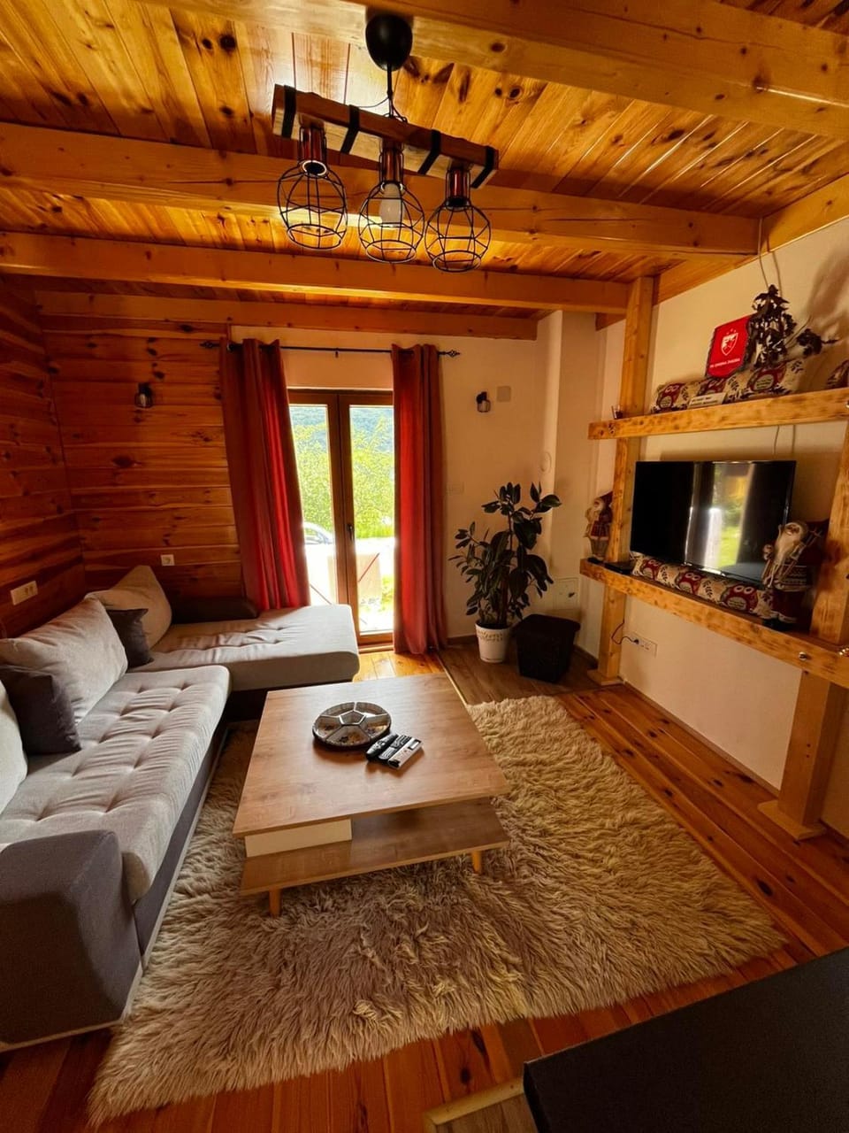Kutak za dušu House in Montenegro