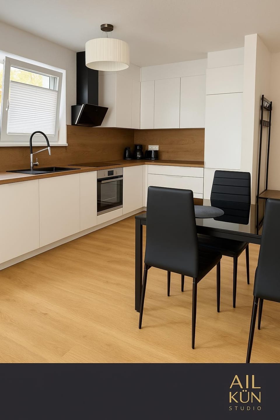 Kitchen or kitchenette, Dining area, stove