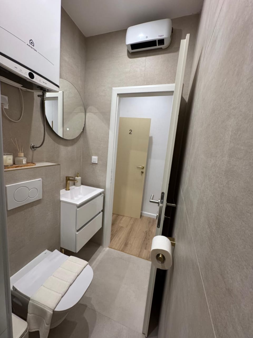 Toilet, Bathroom