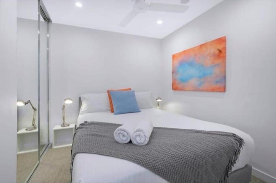 Bright CBD 2 bedroom resort-style escape Apartment in Brisbane City