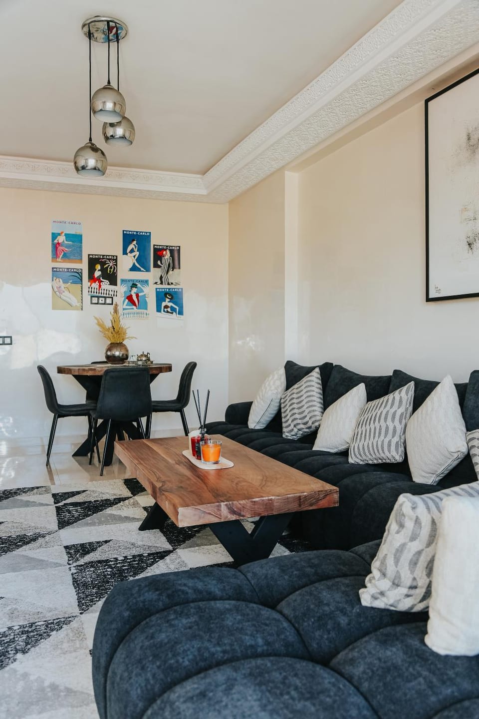 Living room, Seating area, Dining area
