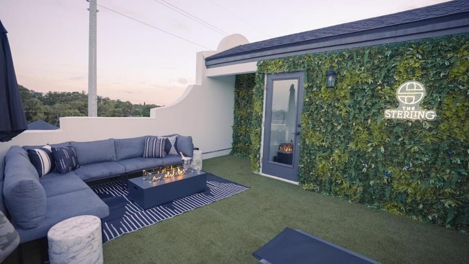 Natural landscape, View (from property/room), Balcony/Terrace, Seating area