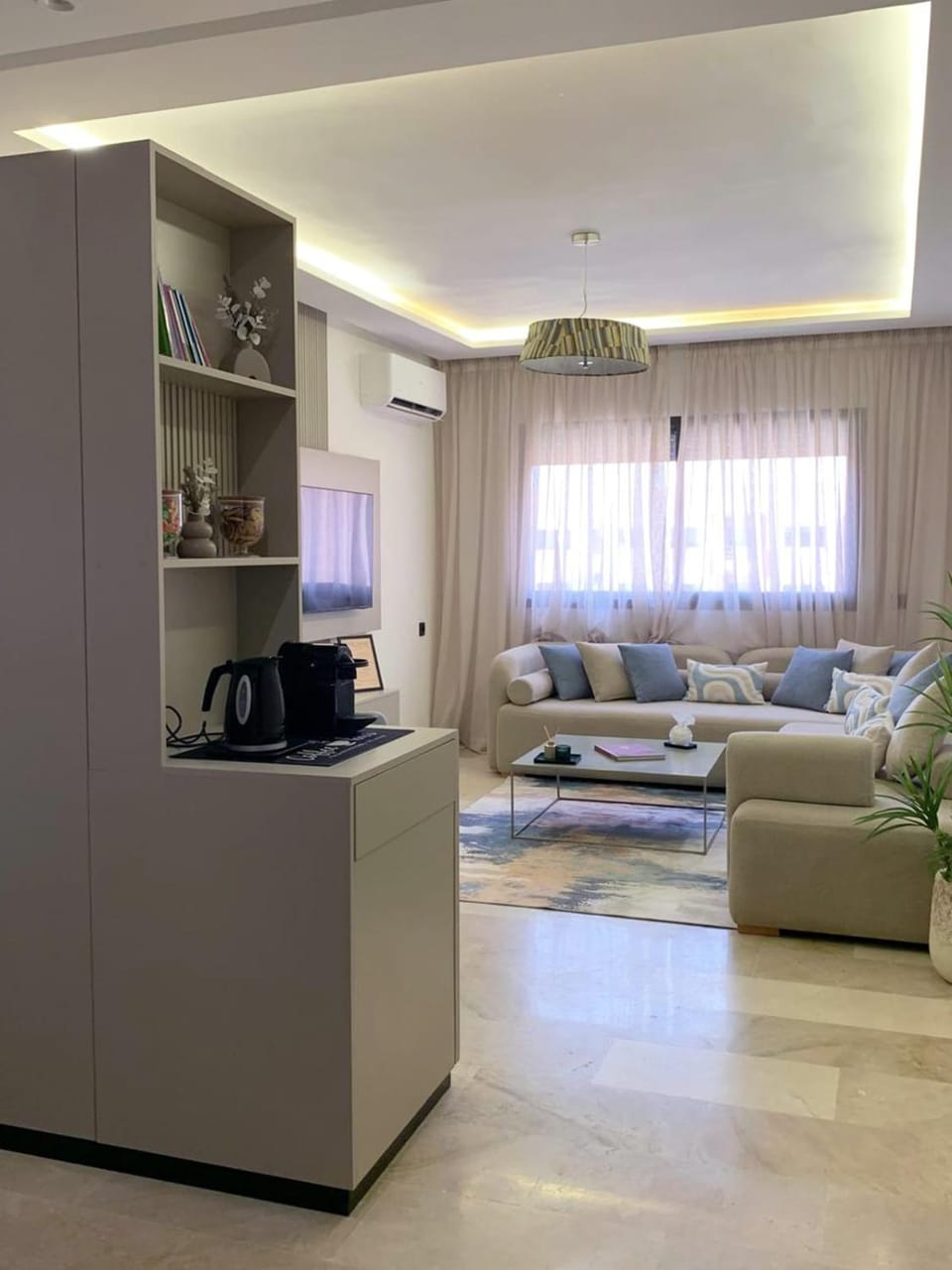 Living room, Seating area