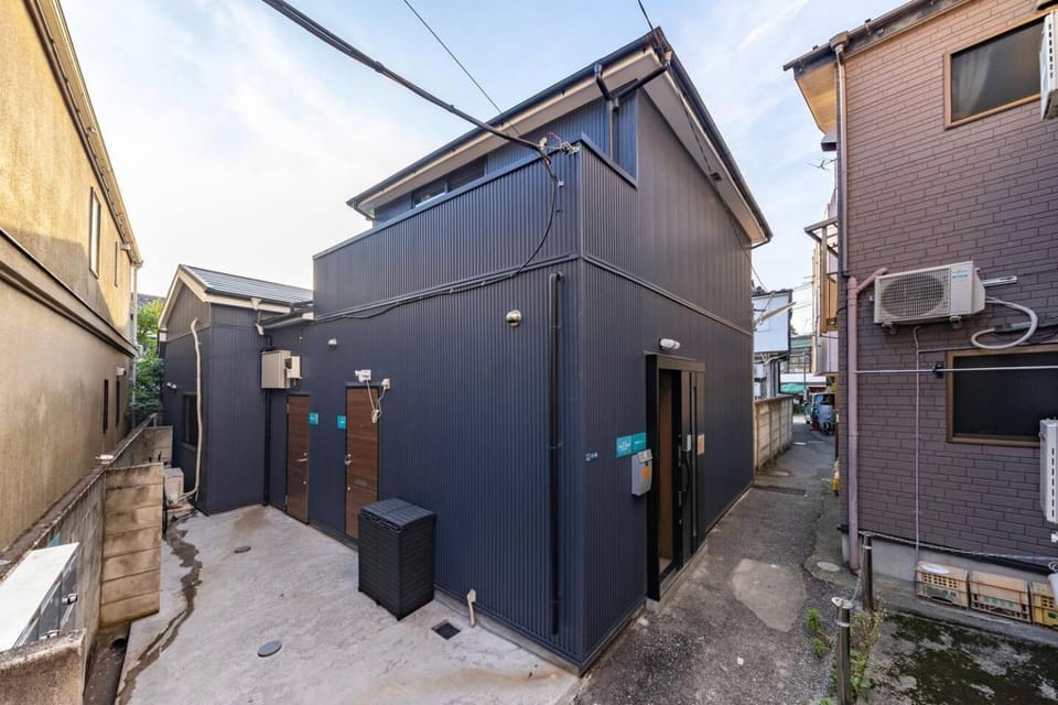 Property building, Day, Neighbourhood, Street view