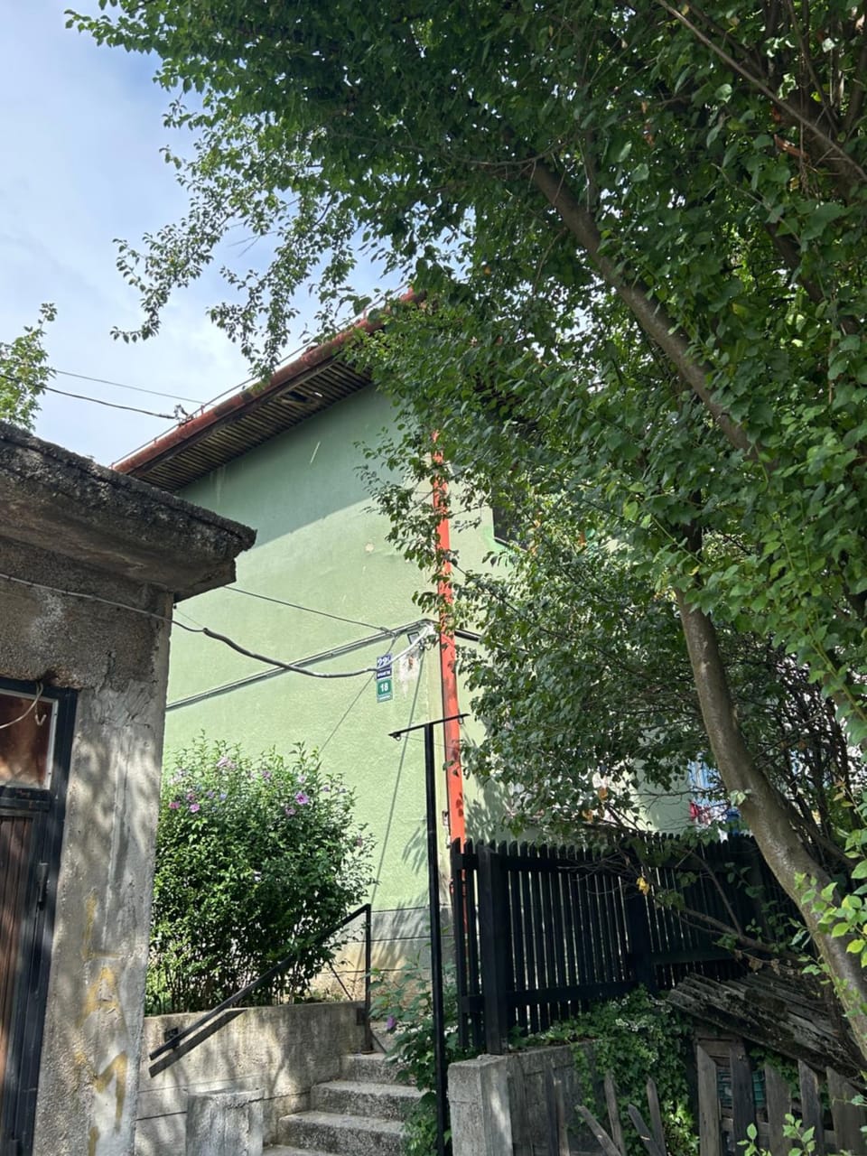 Property building, Day