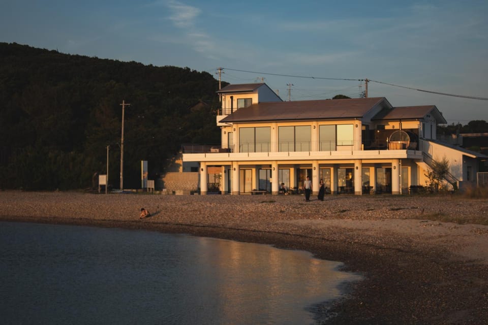 Property building, Natural landscape, Beach, Sea view