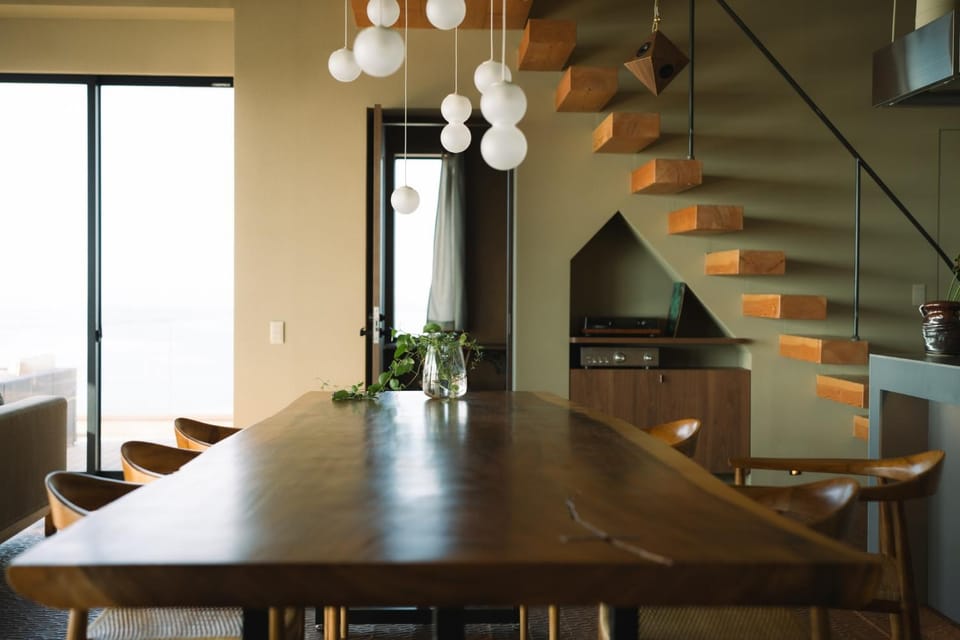 Living room, Dining area