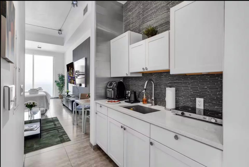 Cozy Studio in Brickell free parking Apartment in Brickell