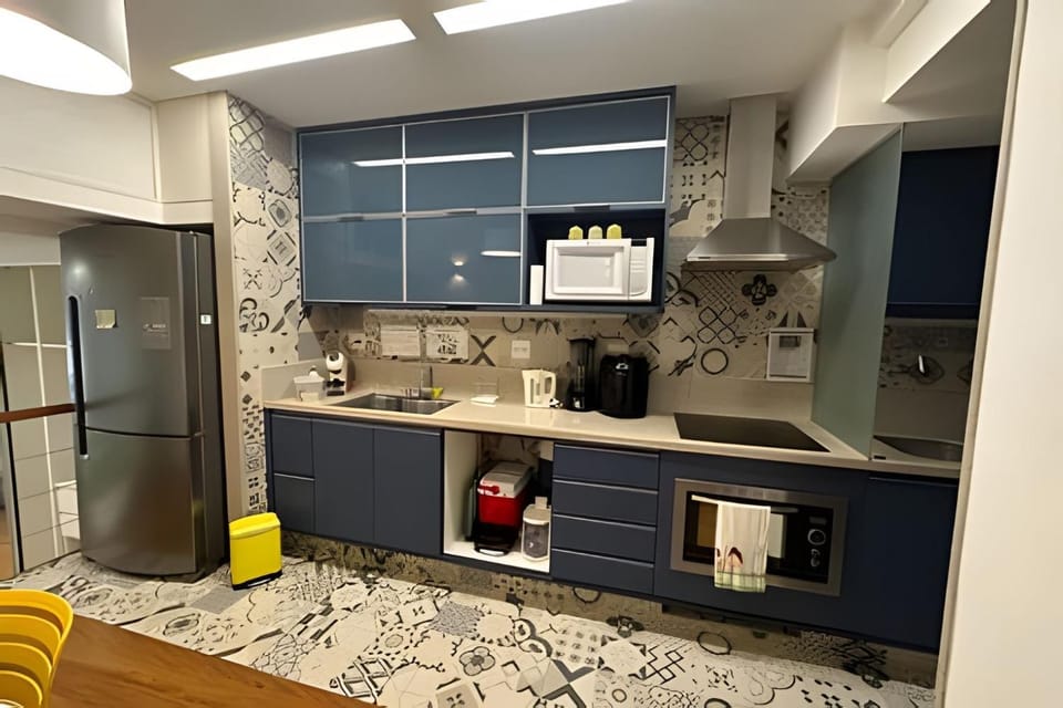 Coffee/tea facilities, Kitchen or kitchenette, oven, stove, toaster