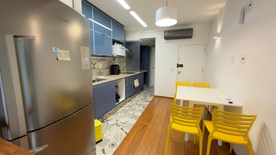 Kitchen or kitchenette, Dining area, oven, stove, air conditioner
