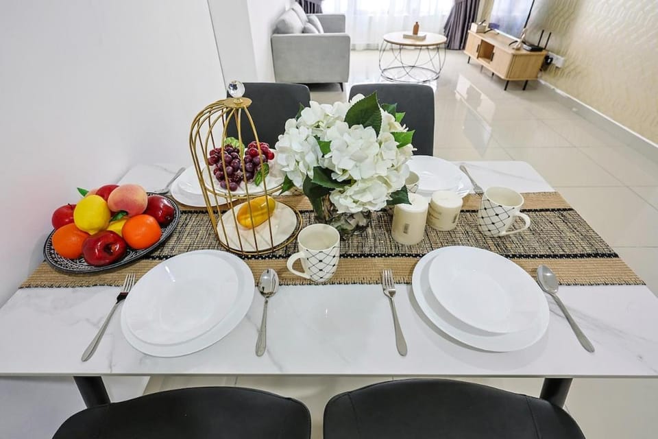 Stylish M Vertica 3 Bedroom Walk to MRT Velocity Mall Apartment in Federal Territory of Kuala Lumpur