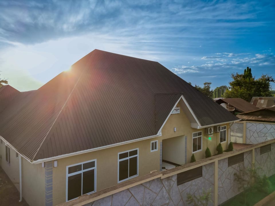 Property building, Restaurant/places to eat, Swimming pool, Breakfast
