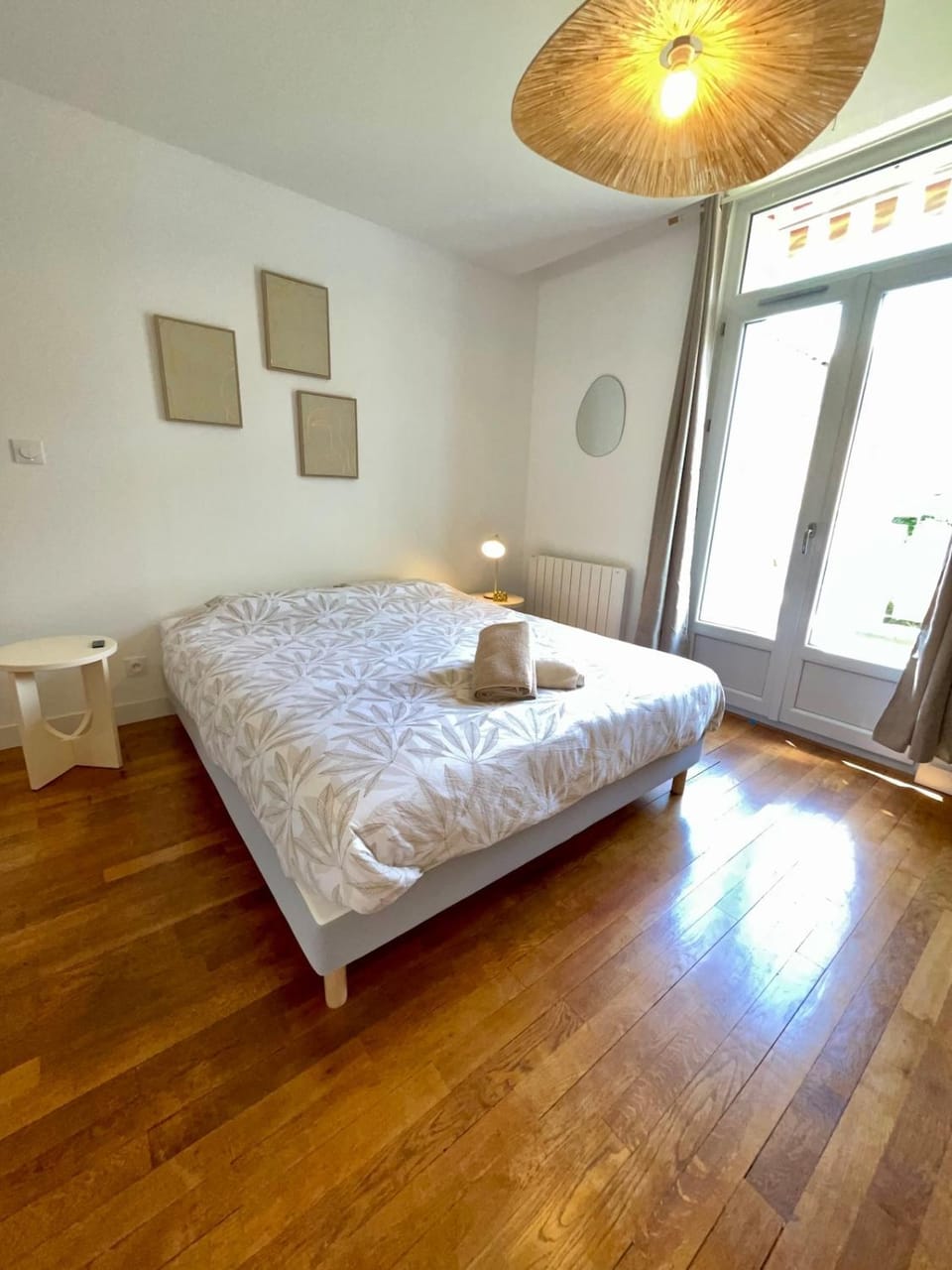 Le Jacquemart Apartment in Moulins