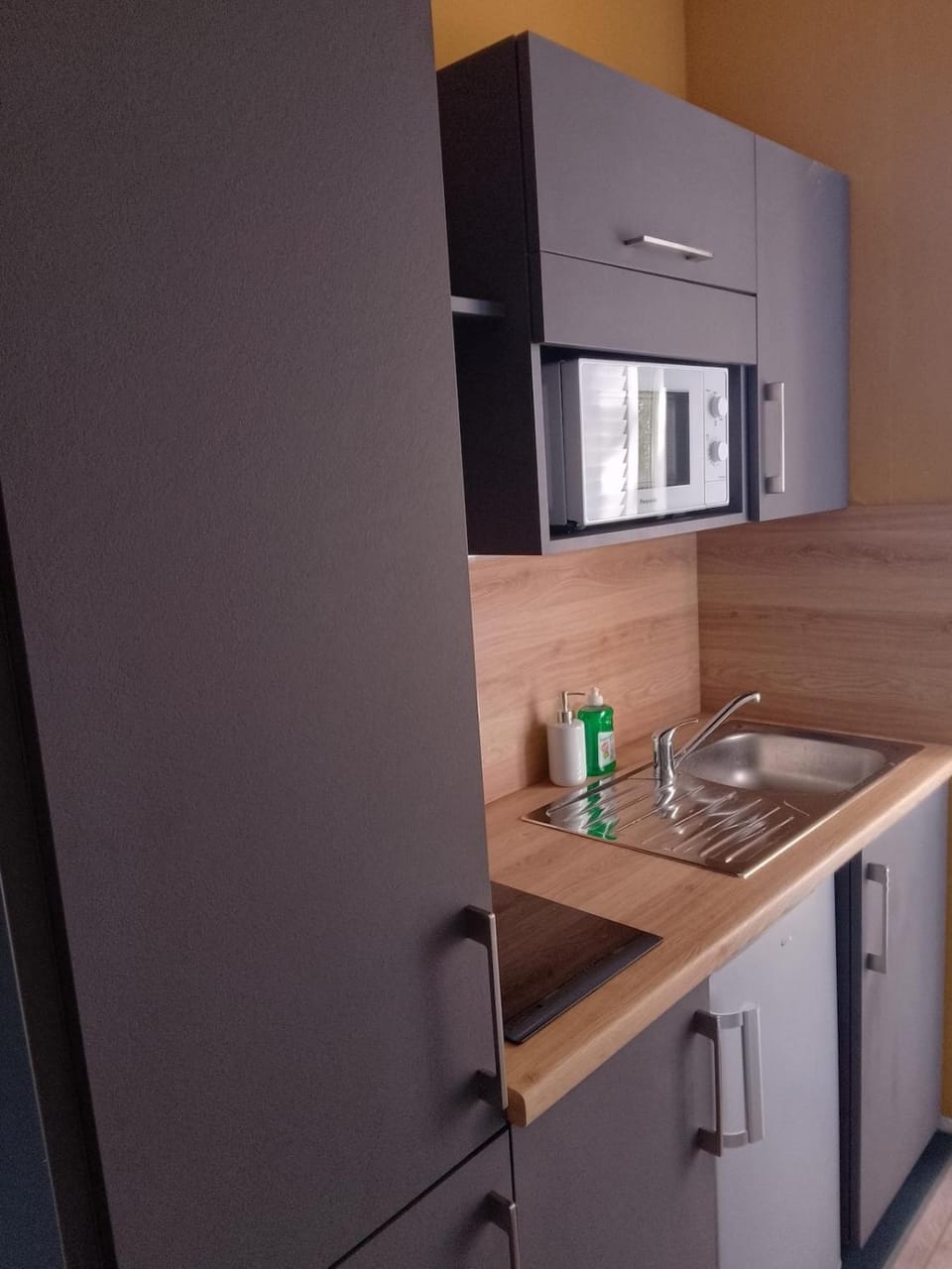 Small independent studios Apartment in Bourgogne-Franche-Comté
