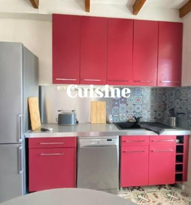 Ecolodge 14 personnes des calanques Provence Apartment in La Ciotat