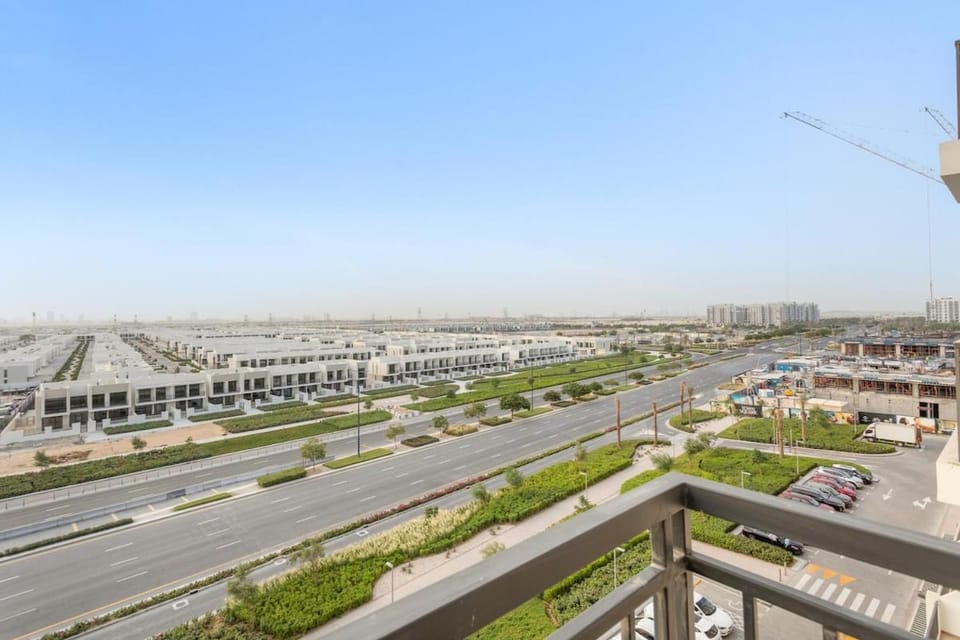 FIRST CLASS 1BR Modern with Tranquil Touch Apartment in Dubai