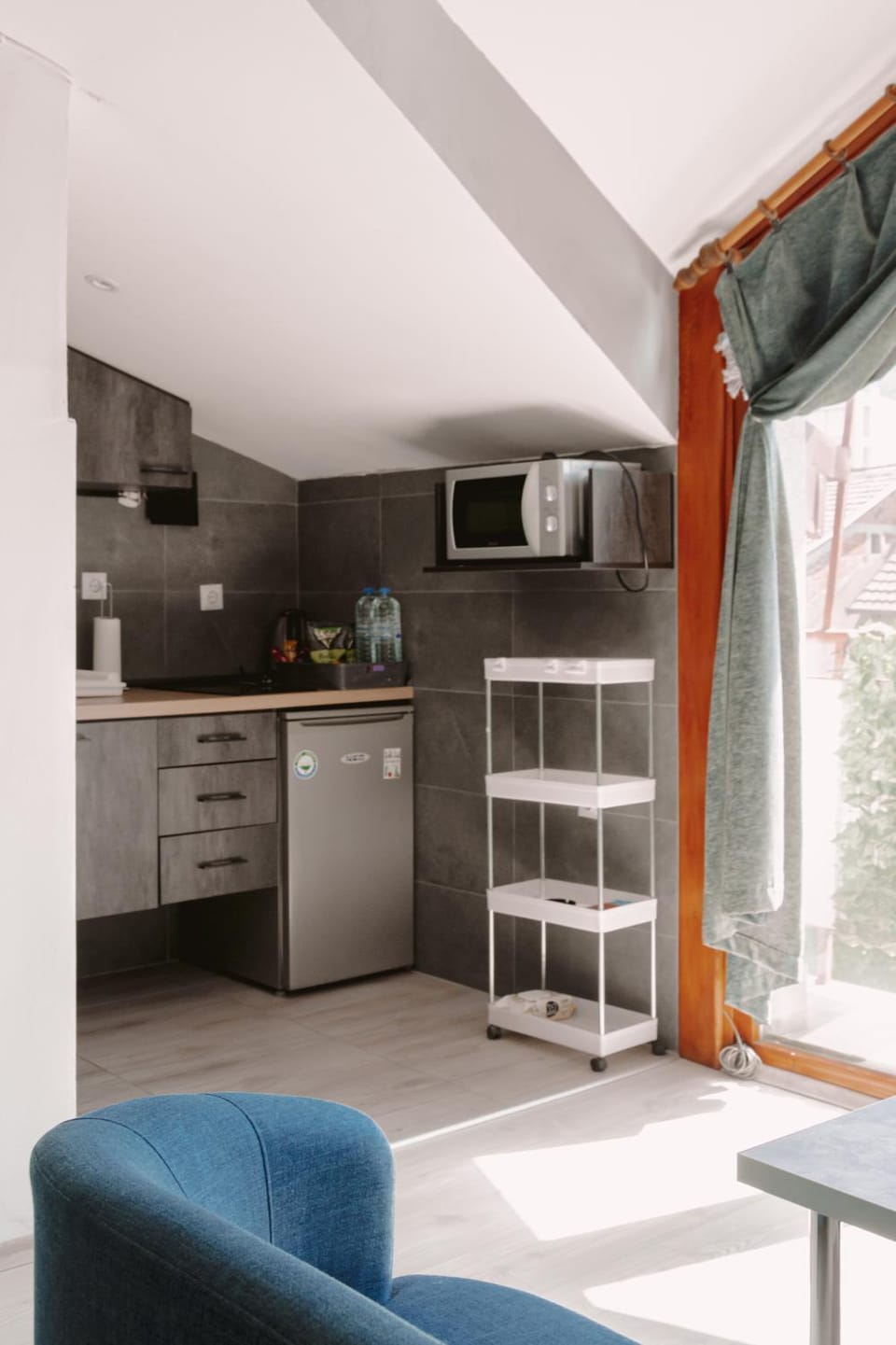 Kitchen or kitchenette, heating, heating, internet, internet, microwave, stove, stove, kitchen, kitchen, air conditioner, air conditioner