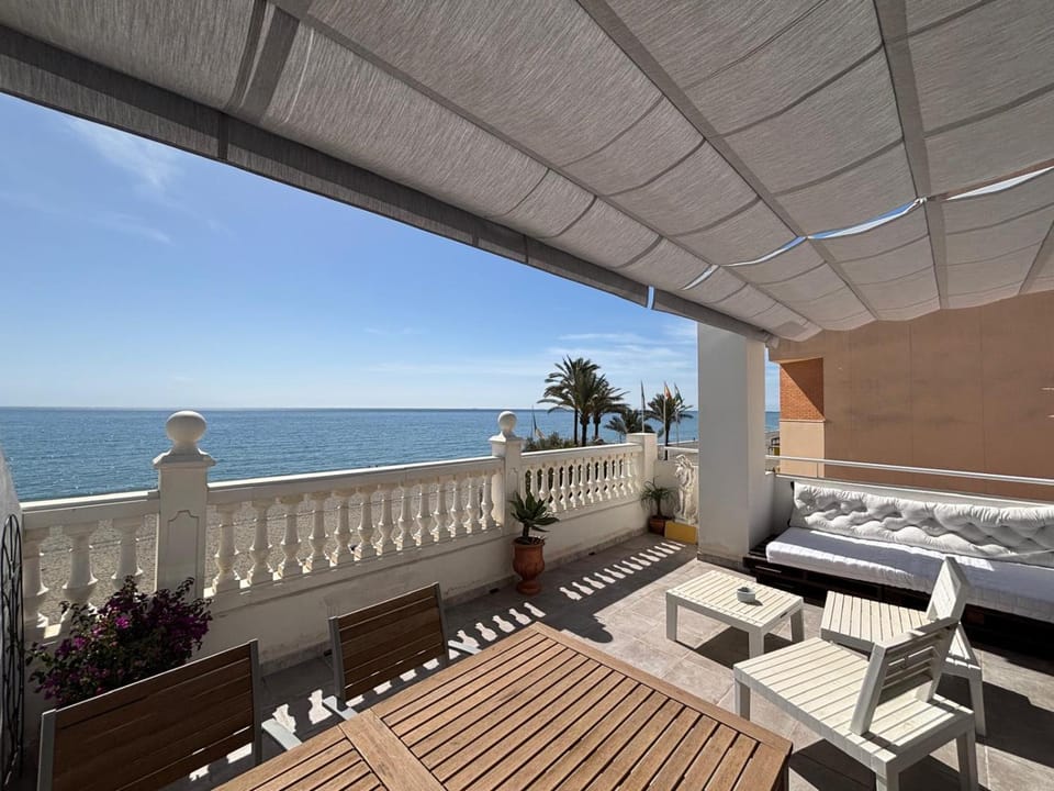 Ático Sal y Sol Apartment in San Luis de Sabinillas