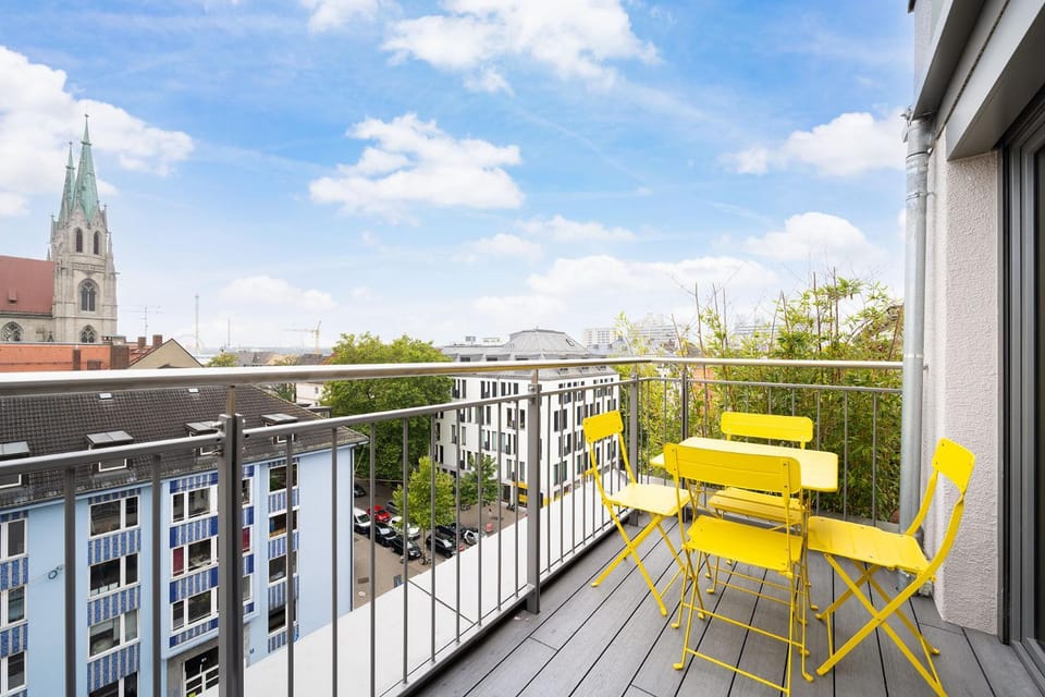 Balcony/Terrace, City view