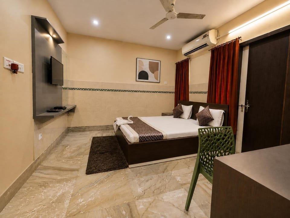 Hotel Blue Moon Near Railway Station Bhubaneswar Vacation rental in Odisha