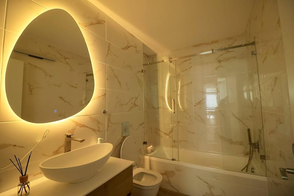 Shower, Bathroom