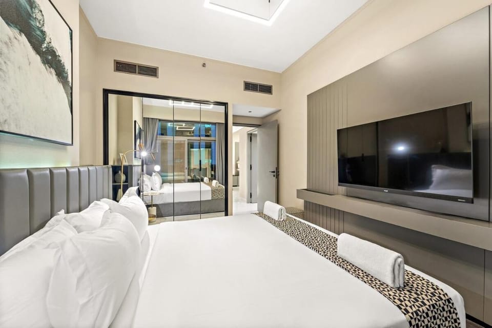 FIRST CLASS 2BR Pool View and near Dubai Mall Apartment in Dubai