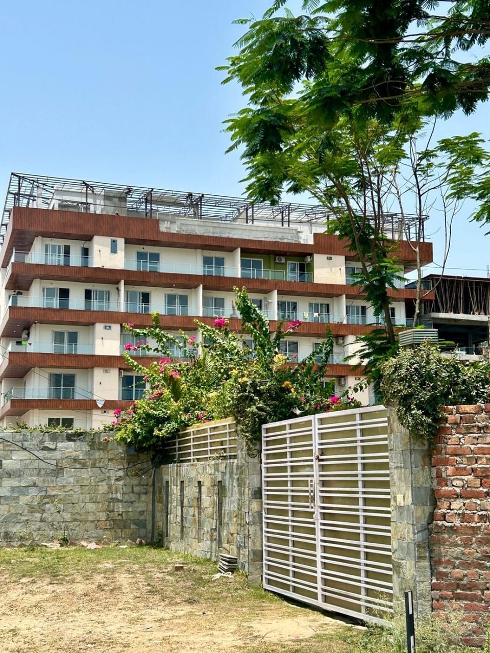 Veda- Luxurious 4BHK with Ganga & Hill View Apartment in Rishikesh