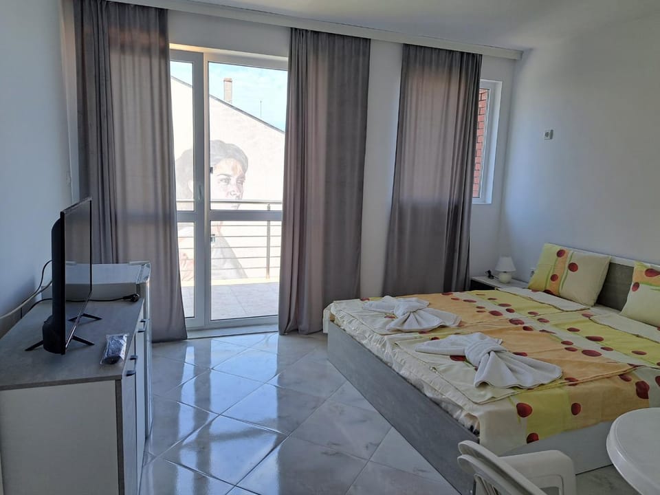 Стаи за гости Кирови Bed and Breakfast in Burgas Province