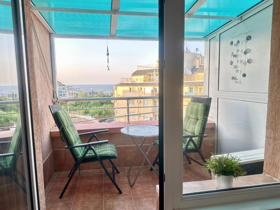 Студия с панорамным видом на море и город Бяла Apartment in Varna Province