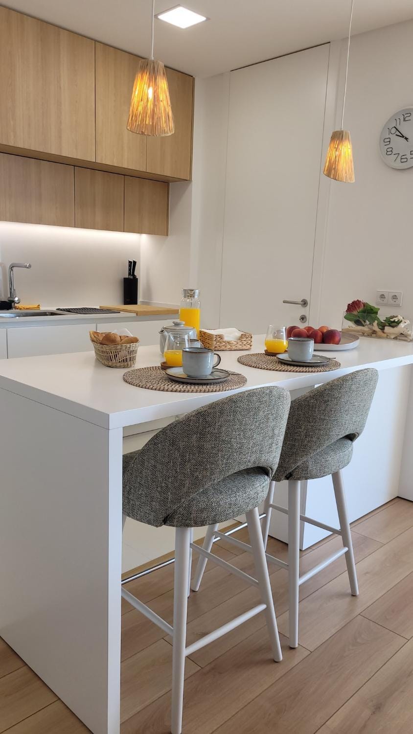 Coffee/tea facilities, Kitchen or kitchenette, Dining area