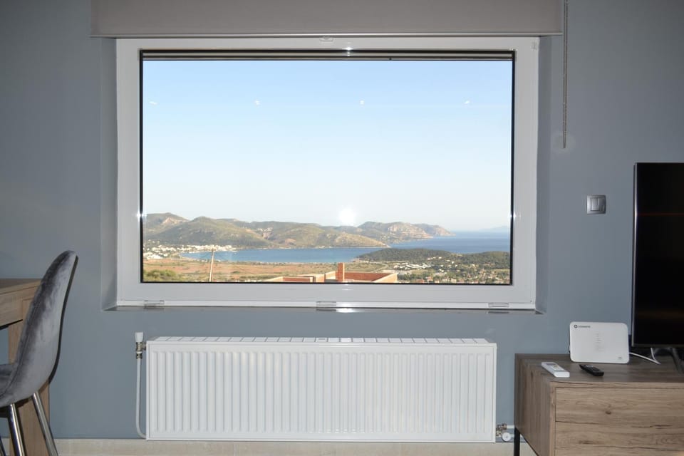 Natural landscape, TV and multimedia, Mountain view, Sea view, internet
