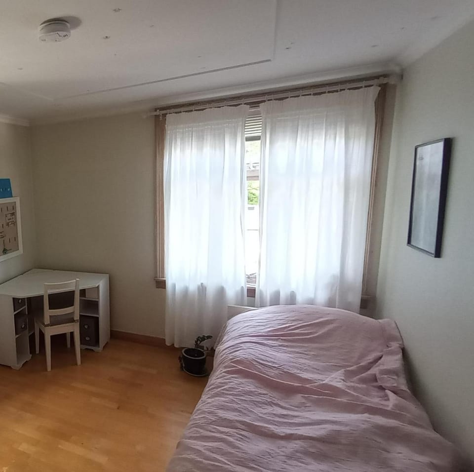 Bedroom, Internal: Not applicable to any particular room