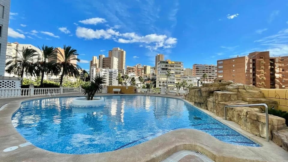 Swimming pool, Swimming pool